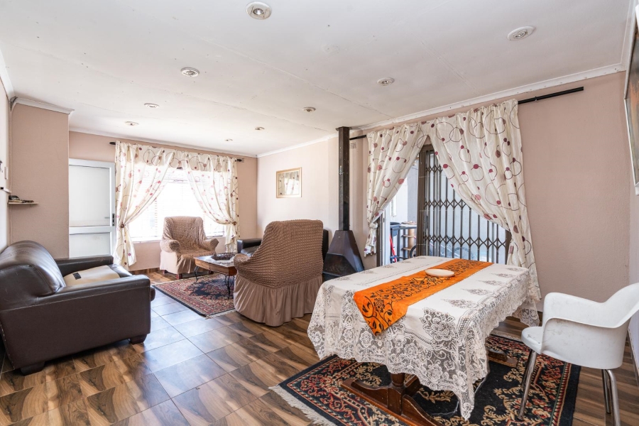 4 Bedroom Property for Sale in Sanddrift Western Cape